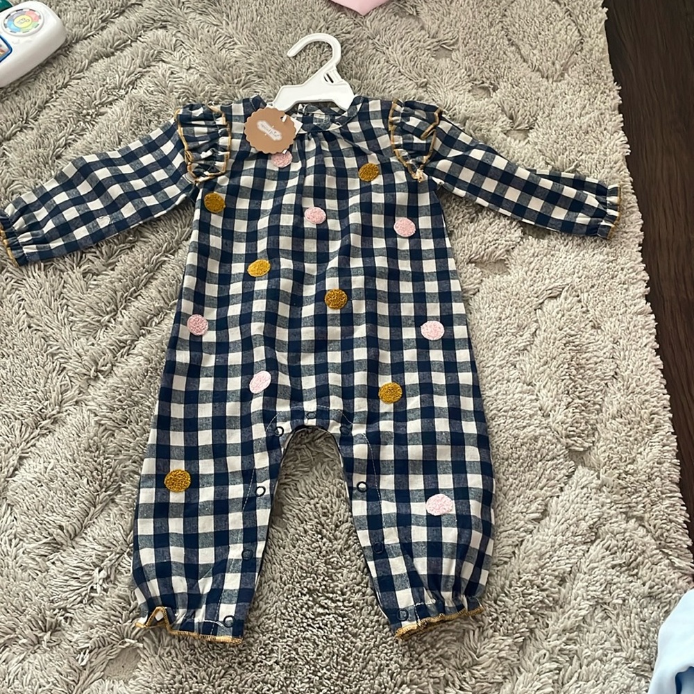 Mud Pie onesie outfit. Size 3-6 months